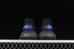 Yeezy Boost 350 V2 Dazzling Blue 4.jpg